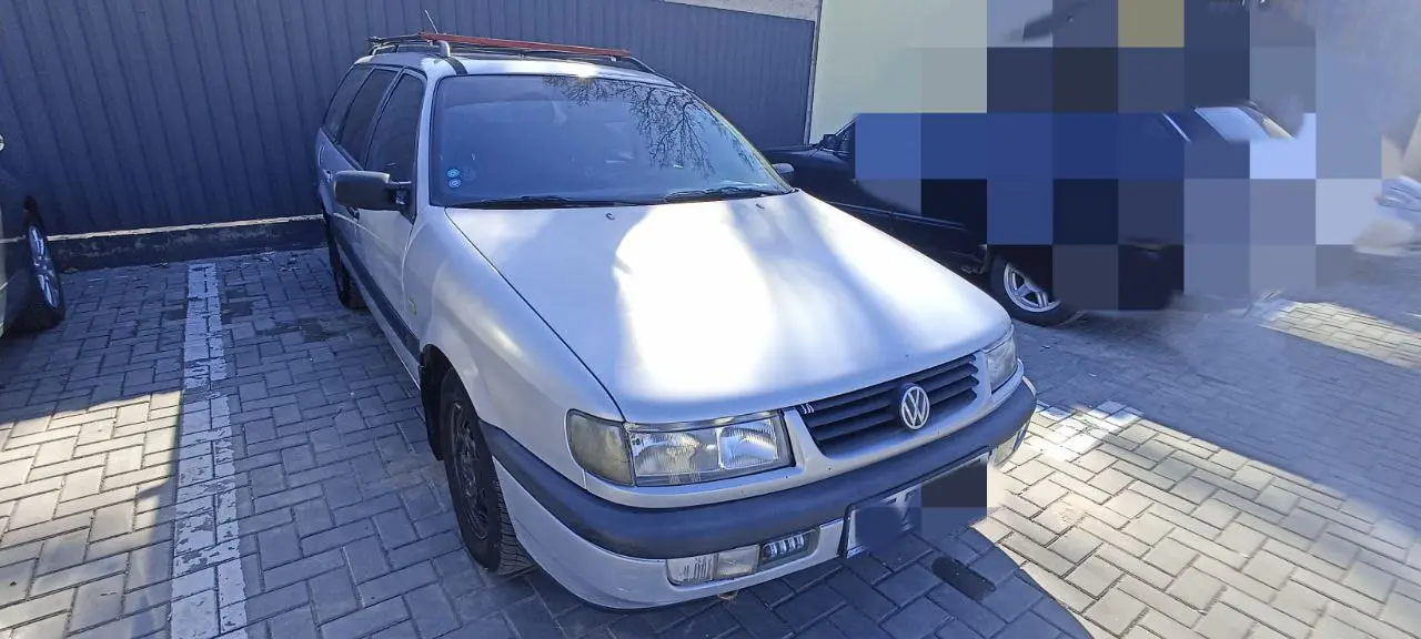Volkswagen Passat 1995 г. 230 км