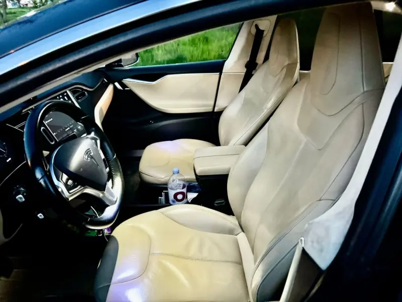 TESLA S 2014 г. 116000 км