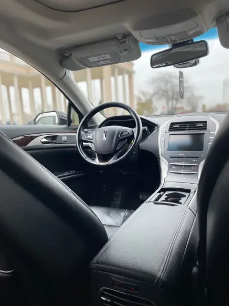 Lincoln MKZ 2015 г. 140000 км