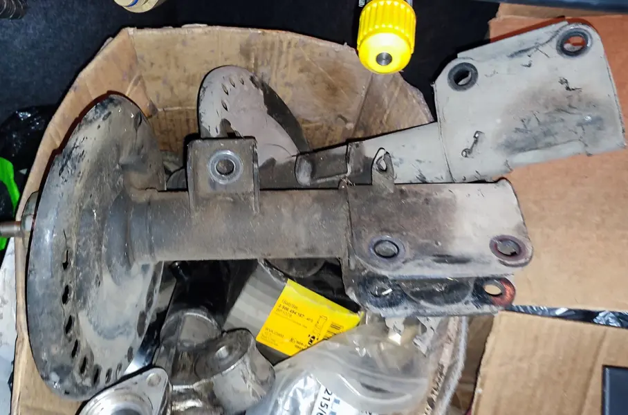 Nissan Altima 2008 2.5 амортизаторы и запчасти