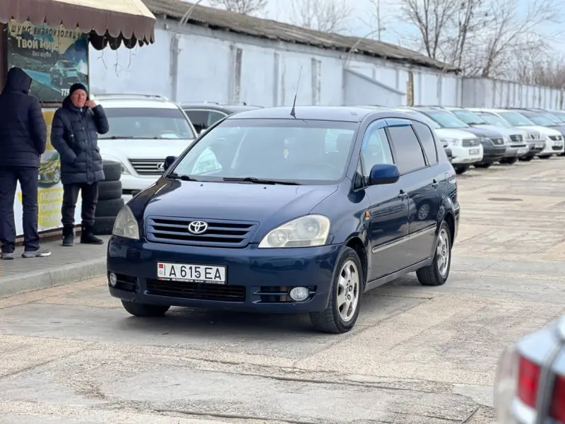 Toyota Avensis Verso 2003 г. 231000 км