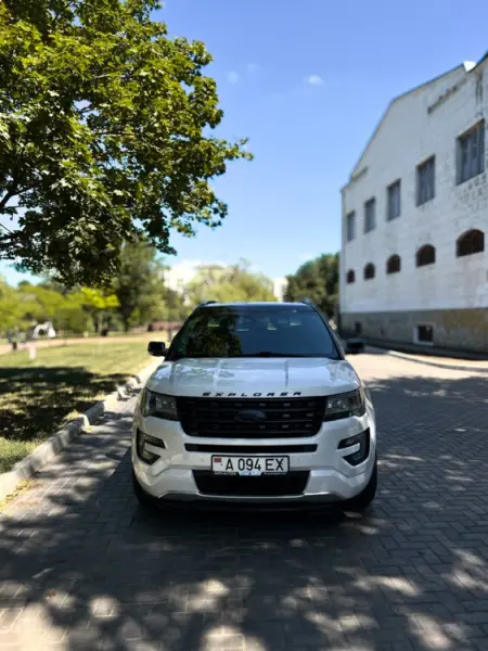 Ford Explorer 2016 г. 165000 км