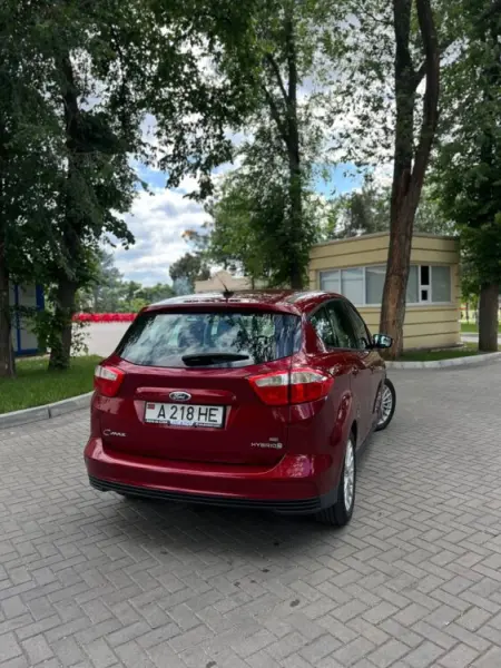 Ford C-Max 2013 г. 151000 км