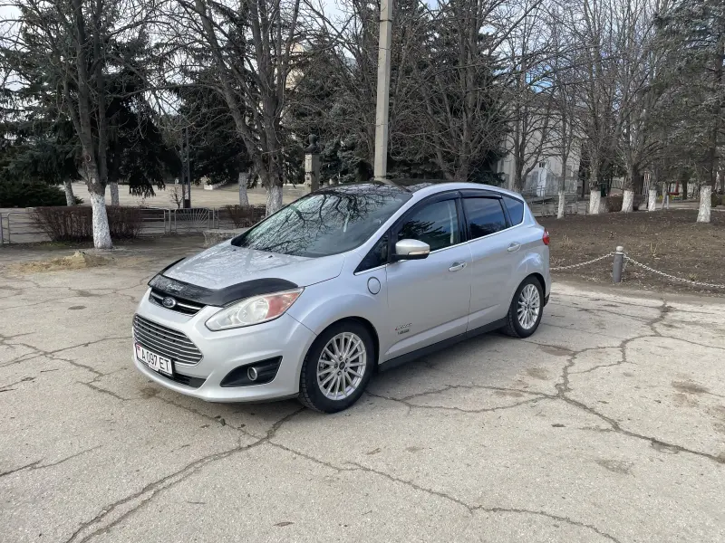 Ford C-Max 2012 г. 270000 км