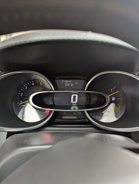 Renault Clio 2014 г. 220000 км