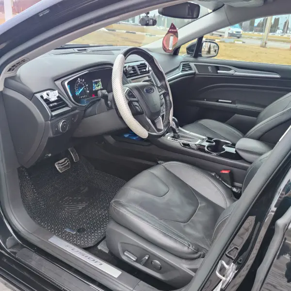 Ford Fusion 2015 г. 200 км