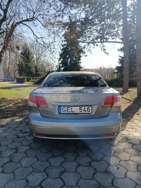 Toyota Avensis 2010 г. 196 км