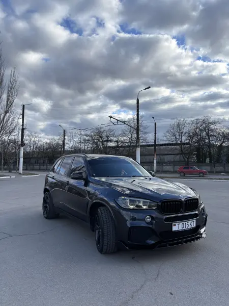 BMW X5 2016 г. 100000 км