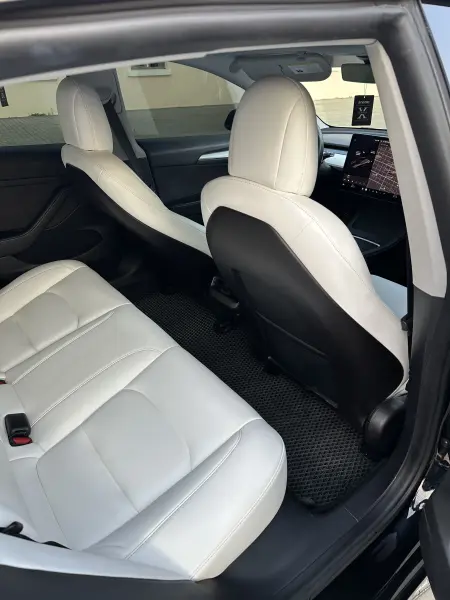 TESLA 3 2021 г. 65000 км