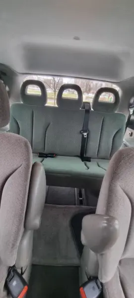 Chrysler Grand Voyager 2003 г. 300 км