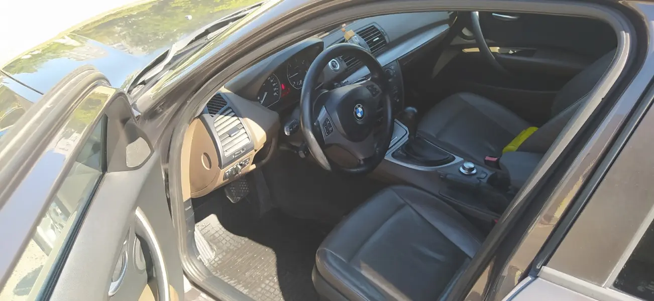BMW 1 Series 2005 г. 300000 км