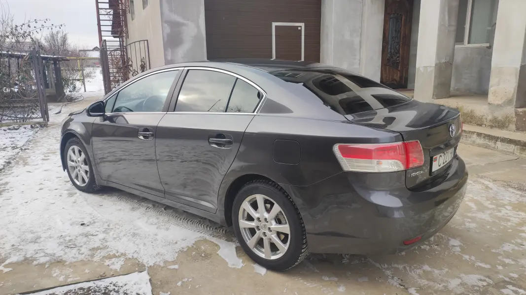 Toyota Avensis 2009 г. 260000 км