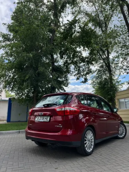 Ford C-Max 2013 г. 151000 км