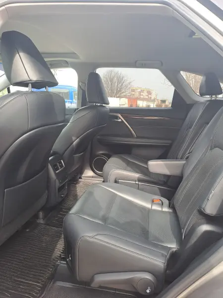 Lexus RX 2019 г. 98000 км