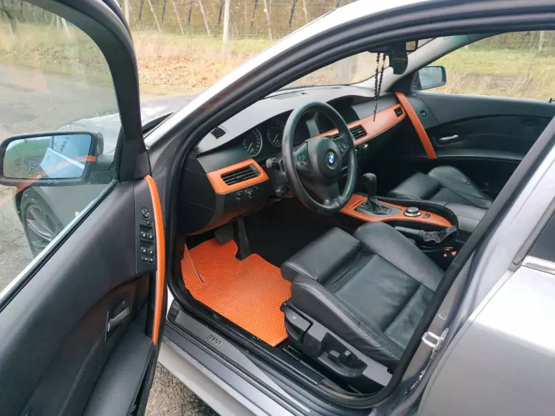 BMW 5 Series 2004 г. 270000 км