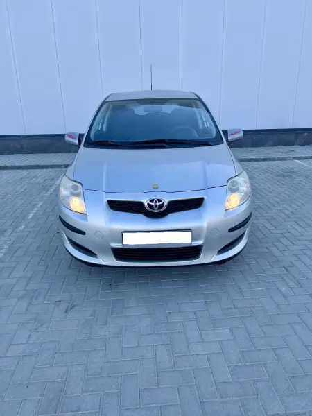 Toyota Auris 2009 г. 244000 км