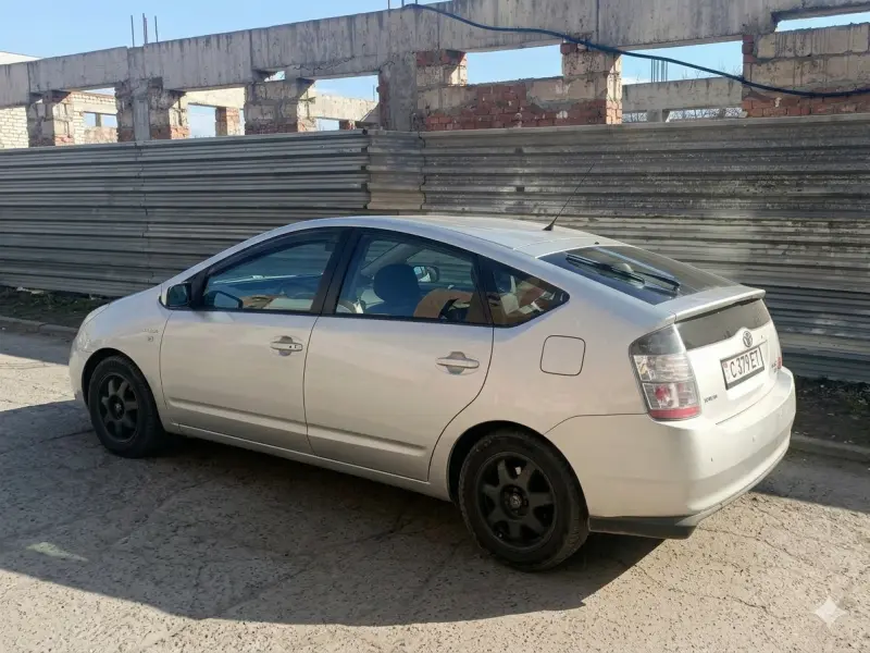Toyota Prius 2005 г. 193000 км