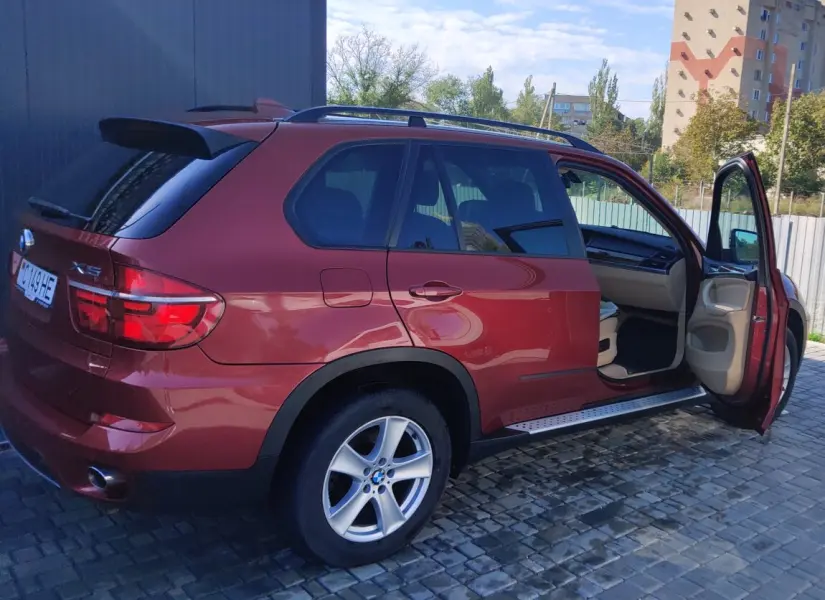 BMW X5 2011 г. 235000 км