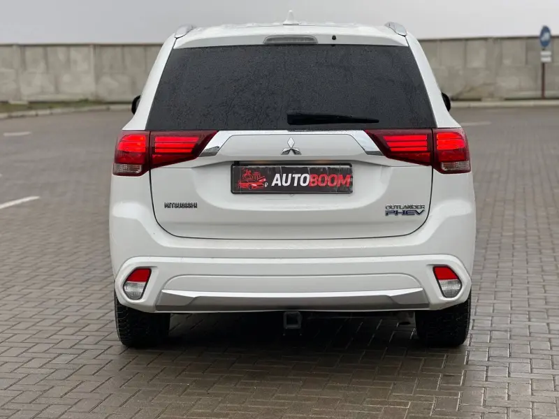 Mitsubishi Outlander 2017 г. 270000 км
