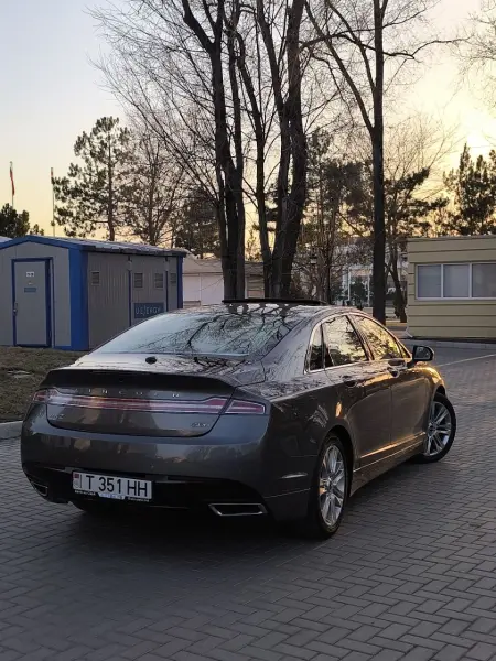 Lincoln MKZ 2014 г. 120000 км