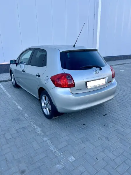 Toyota Auris 2009 г. 244000 км