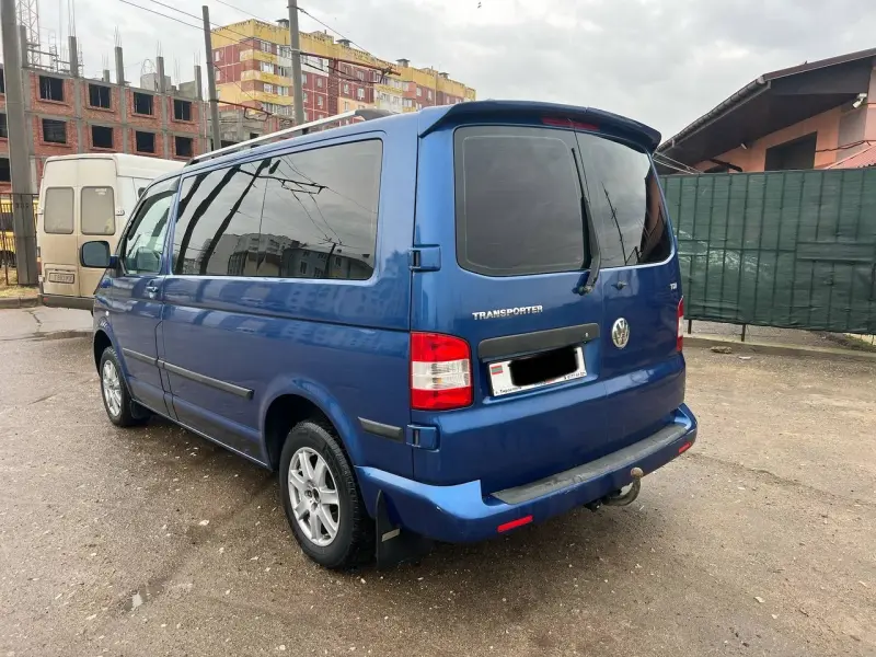 Volkswagen Transporter 2006 г. 360 км