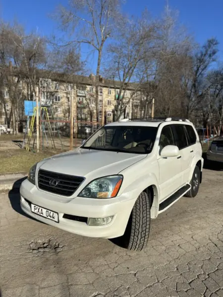 Lexus GX 2008 г. 200500 км