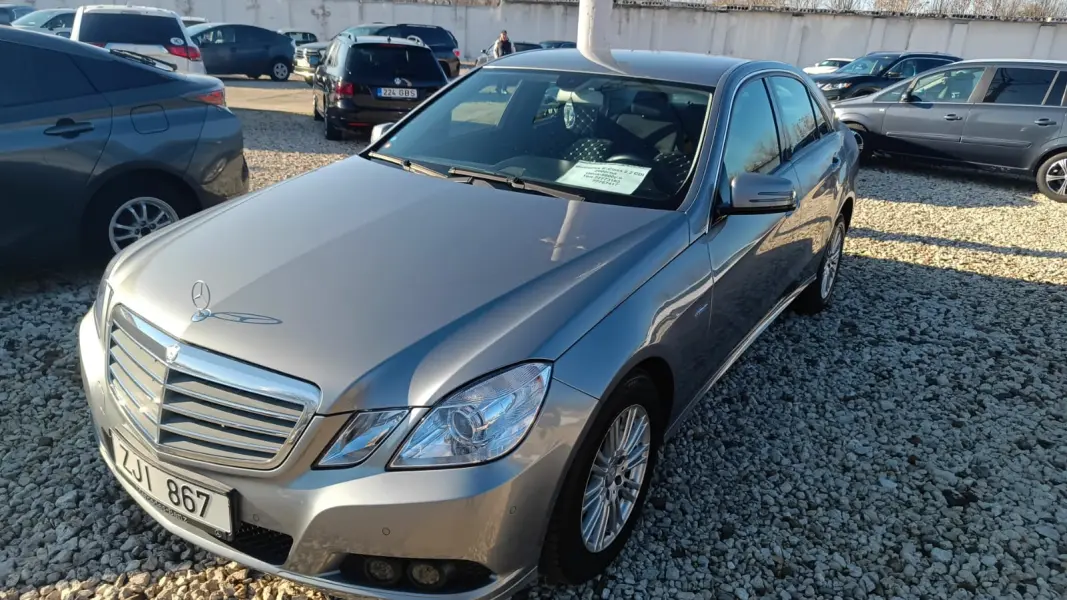 Mercedes-Benz E-Class 2010 г. 310000 км