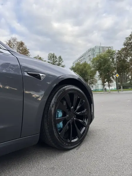 TESLA 3 2018 г. 170000 км