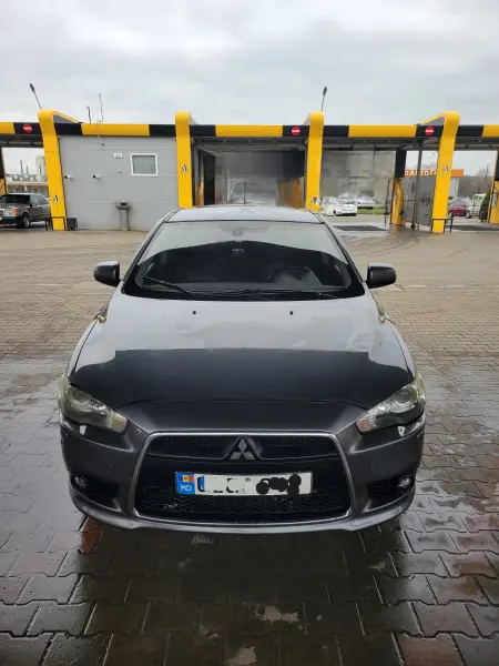 Mitsubishi Lancer 2009 г. 268000 км