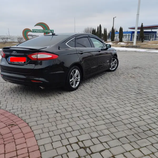 Ford Fusion 2015 г. 200 км