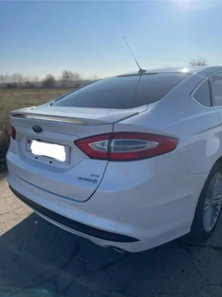 Ford Fusion 2012 г. 235998 км
