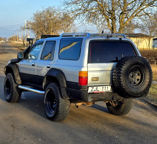 Toyota 4Runner 1993 г. 235326 км