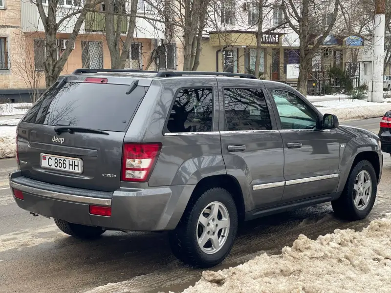 Jeep Cherokee 2006 г. 230 км