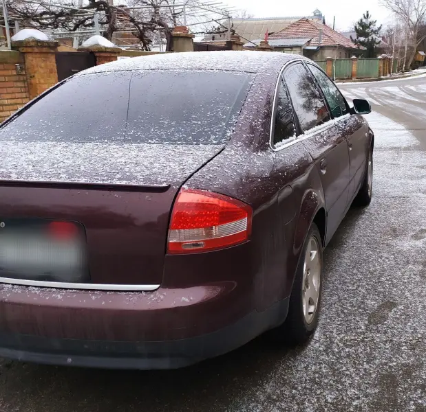 Audi A6 2001 г. 250 км