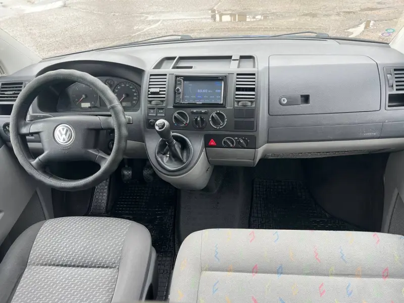 Volkswagen Transporter 2006 г. 360 км