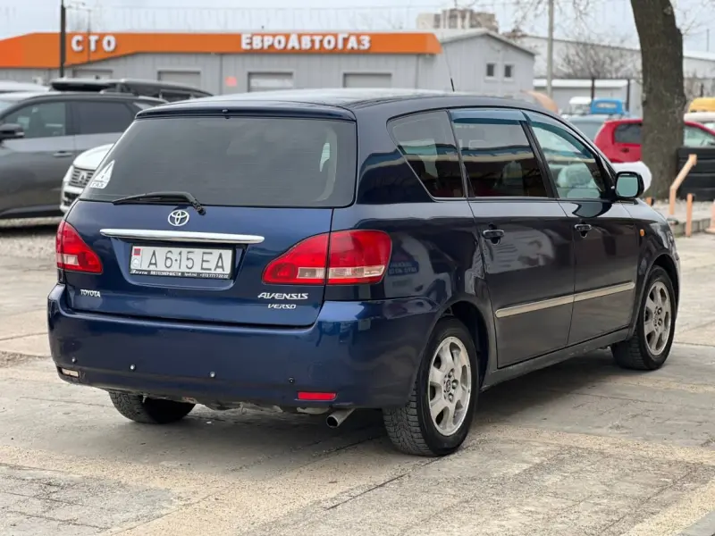 Toyota Avensis Verso 2003 г. 231000 км