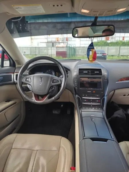 Lincoln MKZ 2014 г. 120000 км