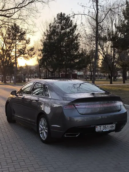 Lincoln MKZ 2014 г. 120000 км