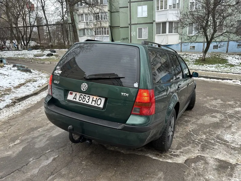 Volkswagen Golf 2000 г. 295000 км