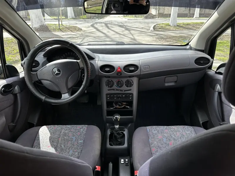 Mercedes-Benz A-Class 1998 г. 300 км