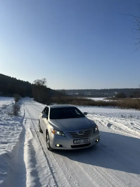Toyota Camry 2008 г. 293000 км