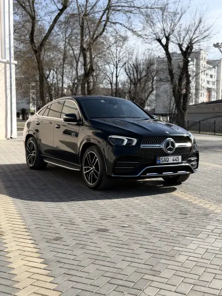 Mercedes-Benz GLE-Class 2023 г. 33000 км