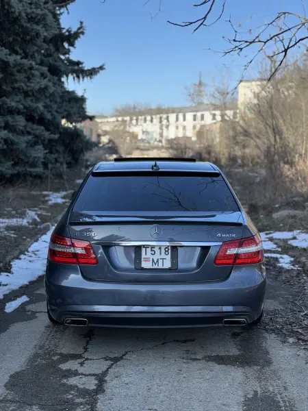 Mercedes-Benz E-Class 2012 г. 254000 км