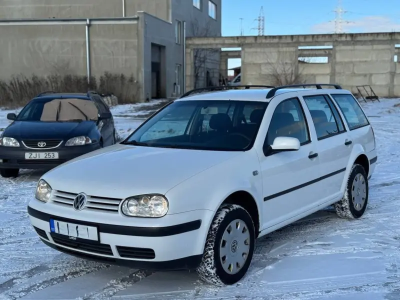 Volkswagen Golf 2005 г. 219 км
