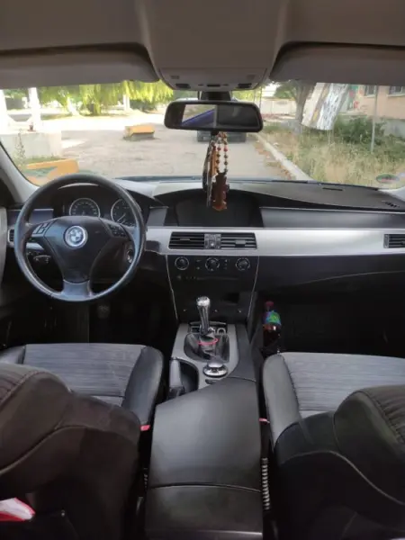 BMW 5 Series 2004 г. 250000 км