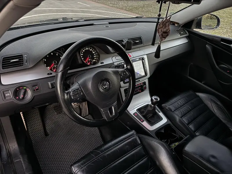 Volkswagen Passat 2010 г. 345000 км