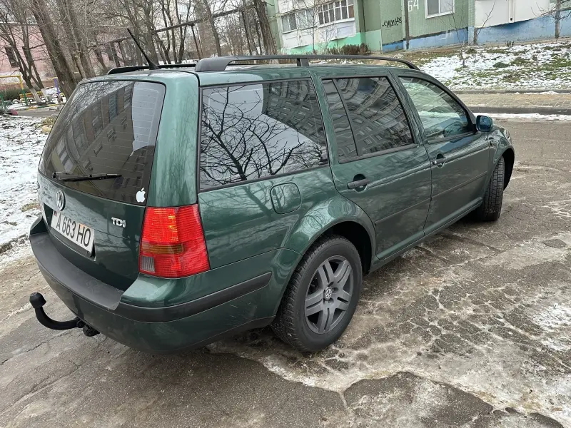 Volkswagen Golf 2000 г. 295000 км