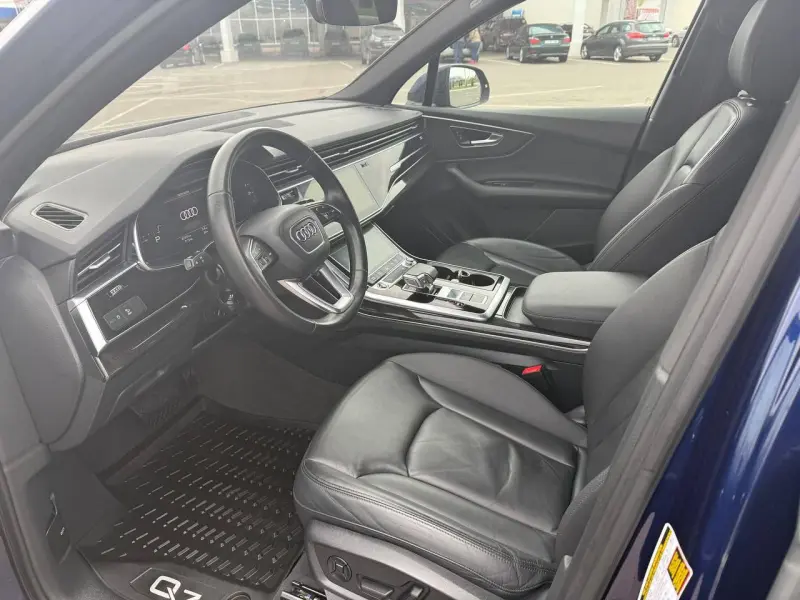 Audi Q7 2020 г. 60000 км