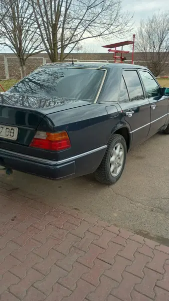 Mercedes-Benz W124 1992 г. 600000 км